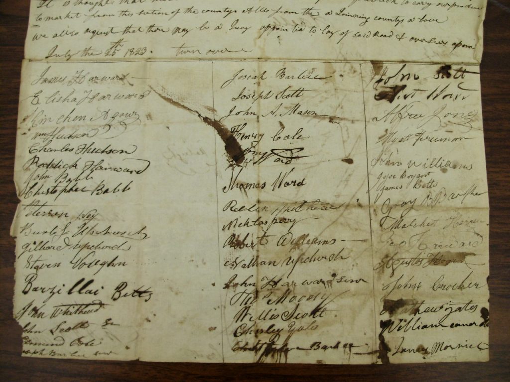 Faded, old handwriting stalling your genealogy research? Simple tips for deciphering that old faded handwriting and learning more about your ancestors. #genealogy #ancestors #familyhistory
